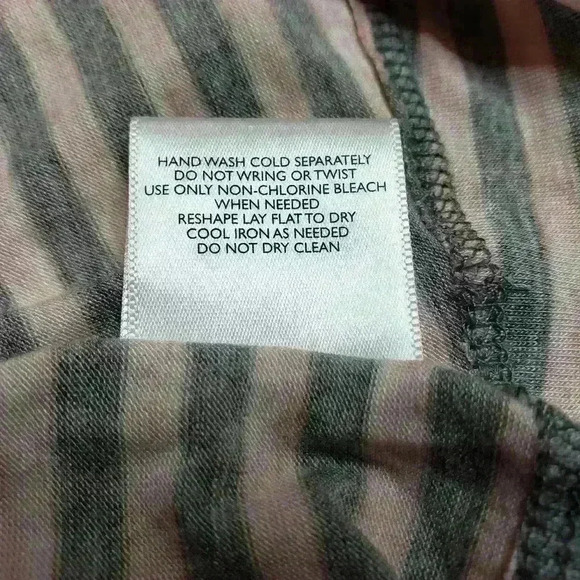 Modcloth off the shoulder blouse Size XS - Picture 10 of 10